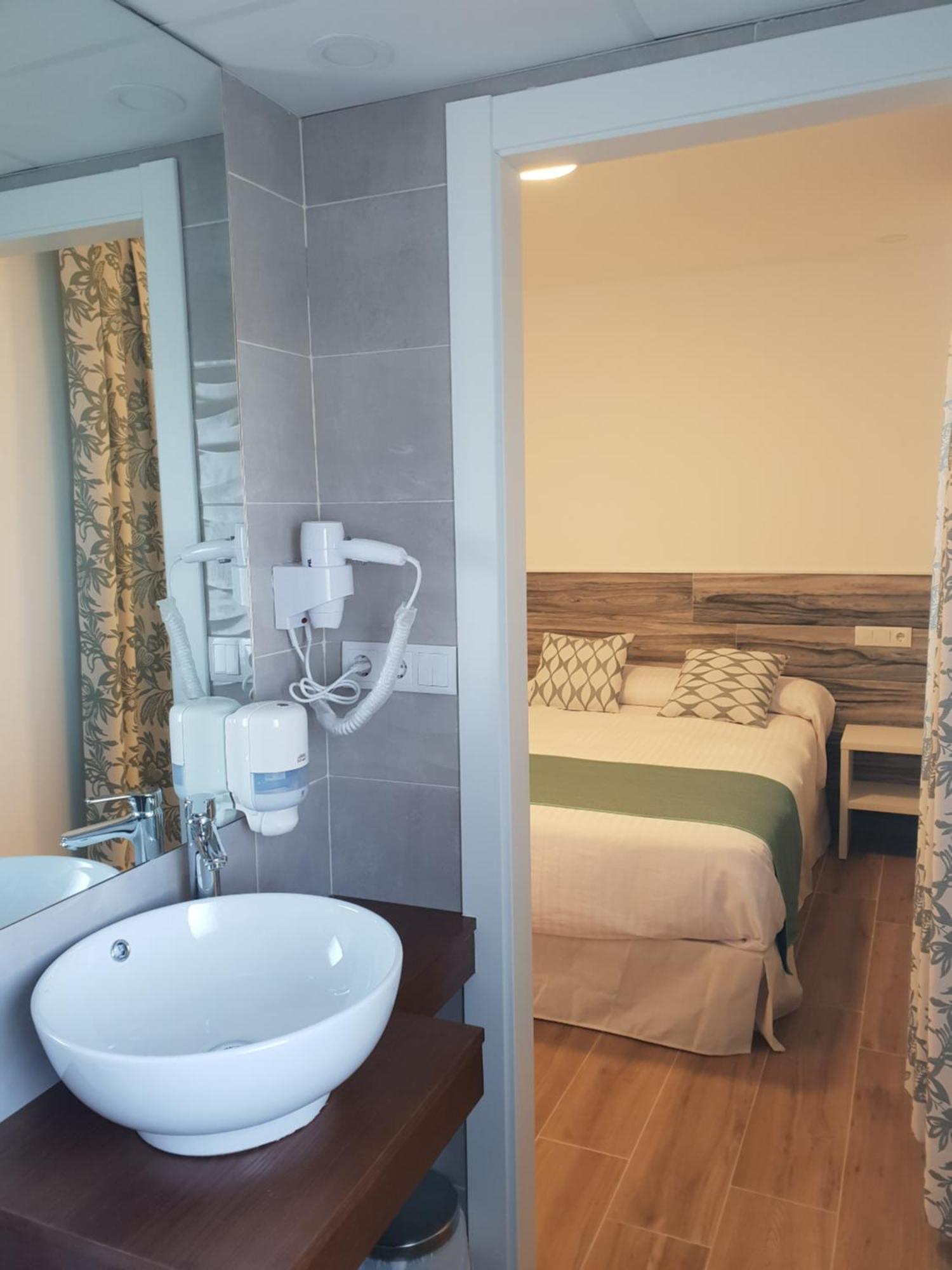 Hostal Cabanas Carboneras de Guadazaón Dış mekan fotoğraf