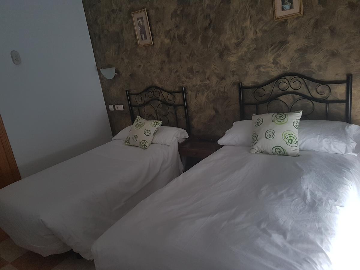 Hostal Cabanas Carboneras de Guadazaón Dış mekan fotoğraf