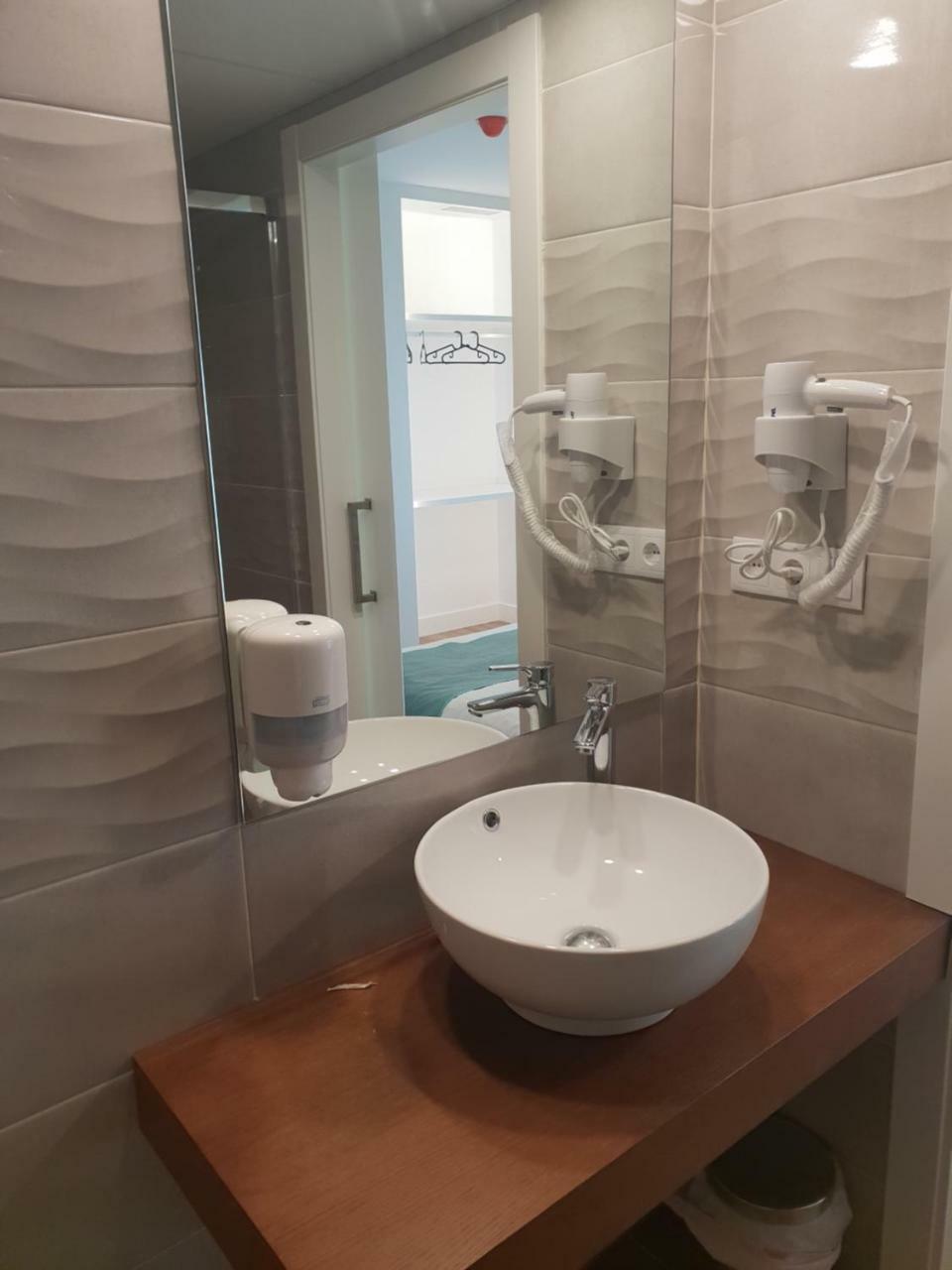Hostal Cabanas Carboneras de Guadazaón Dış mekan fotoğraf